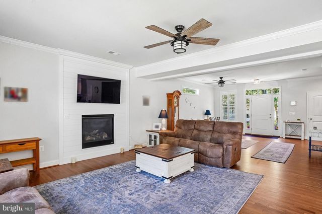 1613 LEE DR, Edgewater, MD 21037