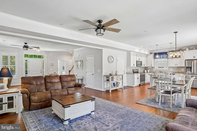 1613 LEE DR, Edgewater, MD 21037