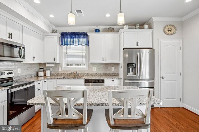 1613 LEE DR, Edgewater, MD 21037