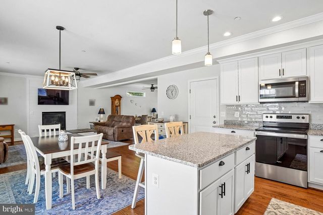 1613 LEE DR, Edgewater, MD 21037