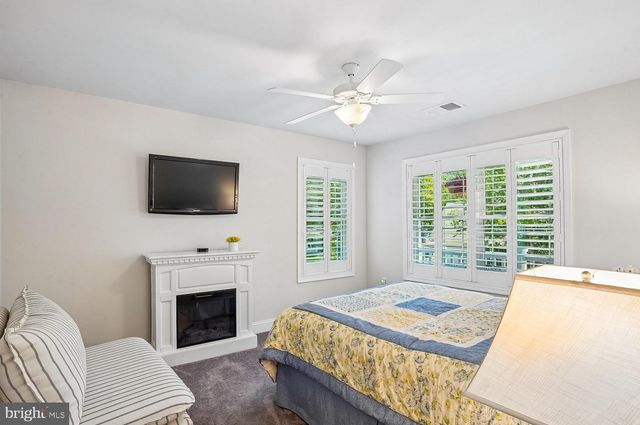 1613 LEE DR, Edgewater, MD 21037