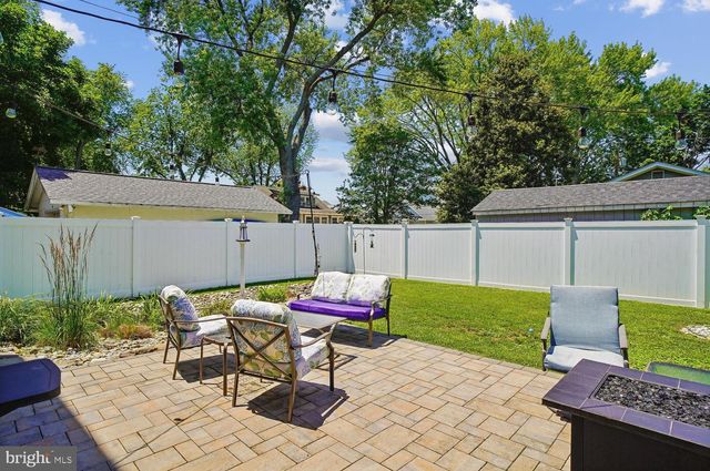 1613 LEE DR, Edgewater, MD 21037