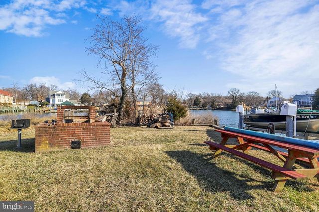 1613 LEE DR, Edgewater, MD 21037