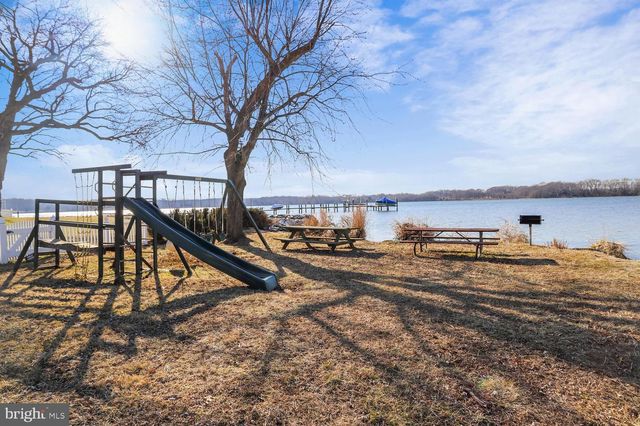 1613 LEE DR, Edgewater, MD 21037