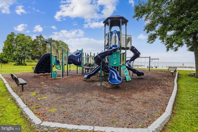 1613 LEE DR, Edgewater, MD 21037