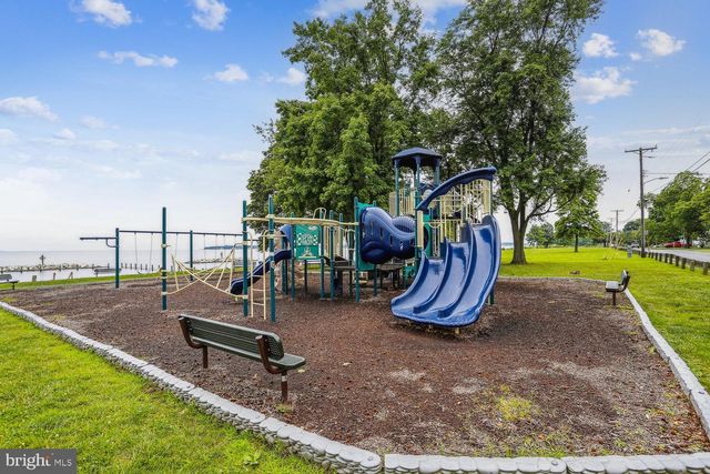 1613 LEE DR, Edgewater, MD 21037