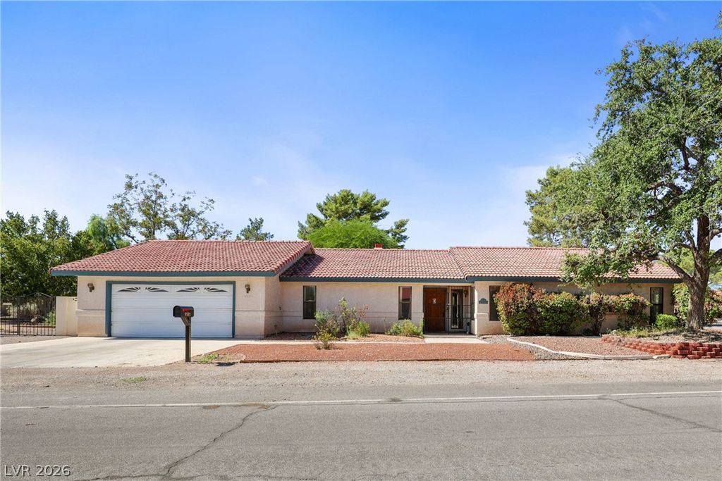 5601 Paseo Recallo Court, Las Vegas, NV 89108 — exterior