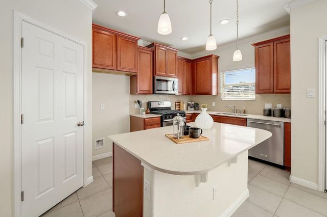 1401 Little Elm TRL 104, Cedar Park, TX 78613