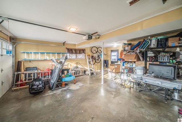 2431 Trimble Street, Paducah, KY 42001