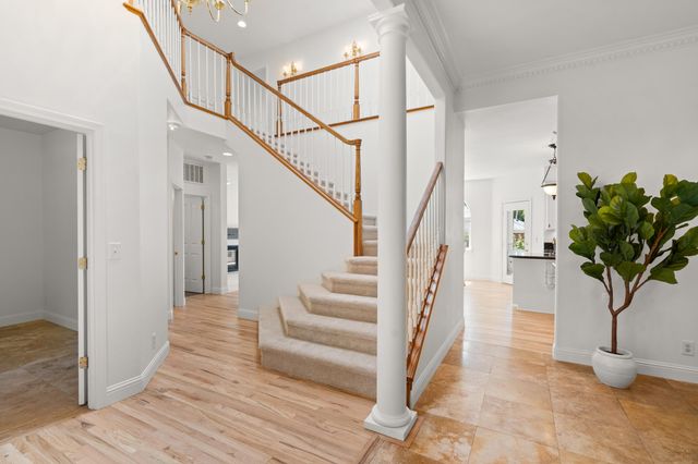2768 Kerrisdale Ridge Drive, Medford, OR 97504