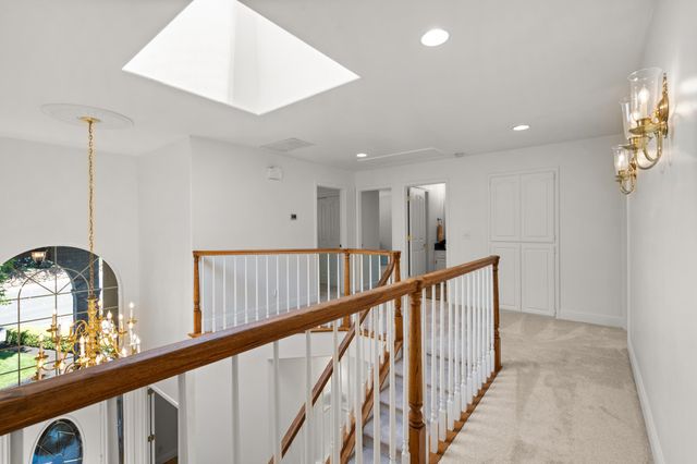 2768 Kerrisdale Ridge Drive, Medford, OR 97504
