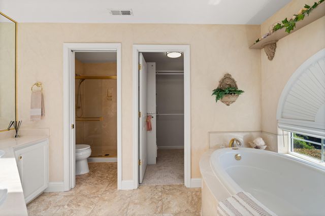 2768 Kerrisdale Ridge Drive, Medford, OR 97504