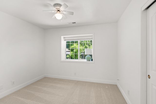 2768 Kerrisdale Ridge Drive, Medford, OR 97504
