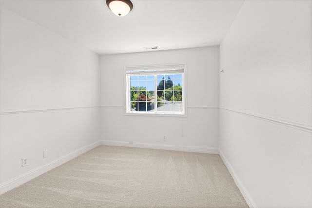 2768 Kerrisdale Ridge Drive, Medford, OR 97504