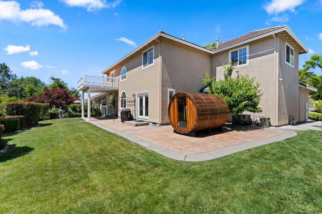 2768 Kerrisdale Ridge Drive, Medford, OR 97504