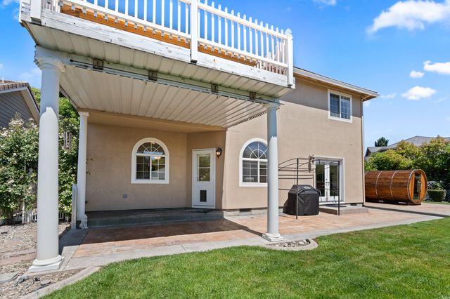 2768 Kerrisdale Ridge Drive, Medford, OR 97504