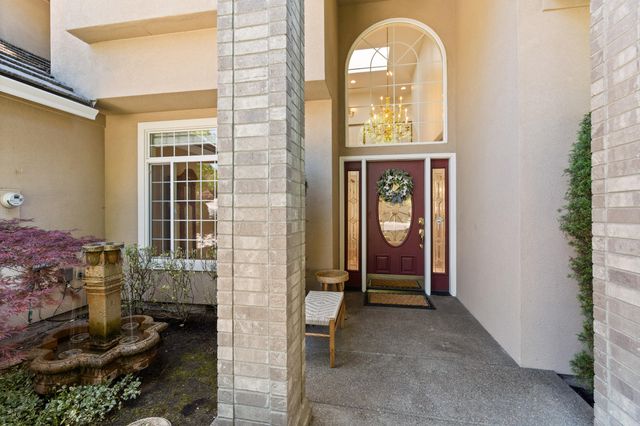 2768 Kerrisdale Ridge Drive, Medford, OR 97504