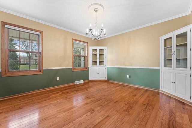 1365 Poplar Ridge COURT, Brookfield, WI 53045