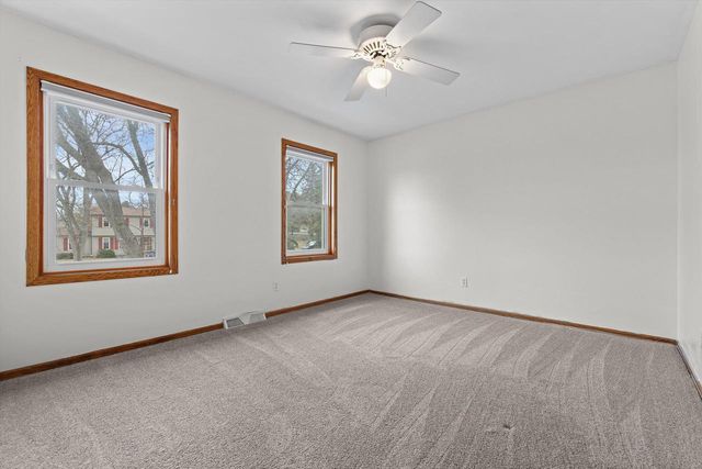 1365 Poplar Ridge COURT, Brookfield, WI 53045