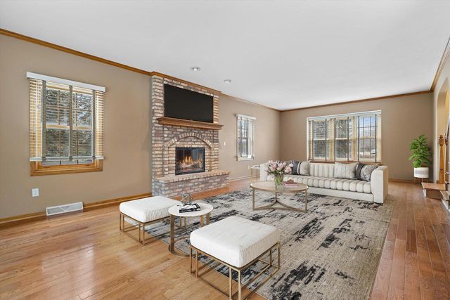 1365 Poplar Ridge COURT, Brookfield, WI 53045