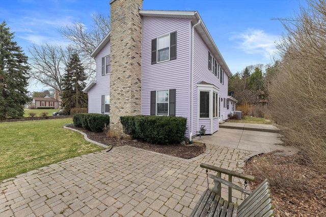 1365 Poplar Ridge COURT, Brookfield, WI 53045