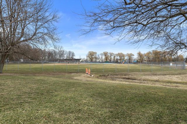 1365 Poplar Ridge COURT, Brookfield, WI 53045