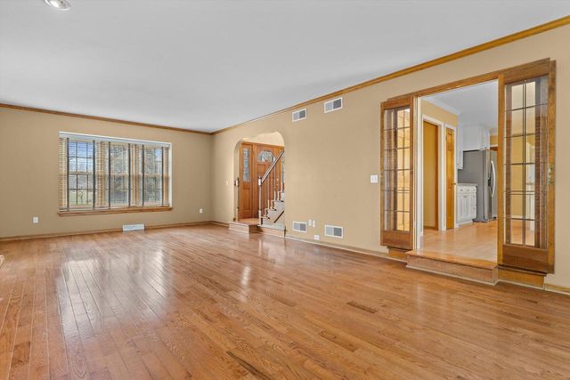 1365 Poplar Ridge COURT, Brookfield, WI 53045