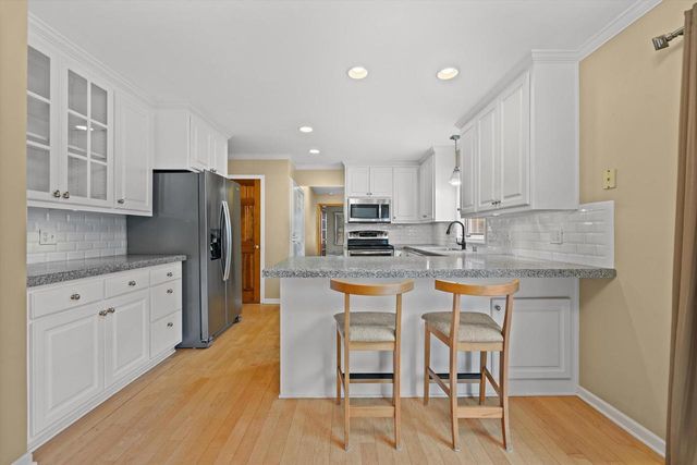 1365 Poplar Ridge COURT, Brookfield, WI 53045