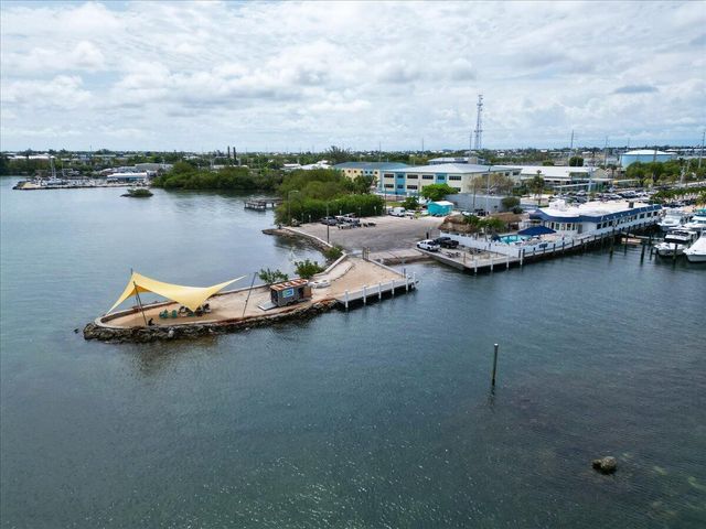 496 James Avenue, Marathon, FL 33050