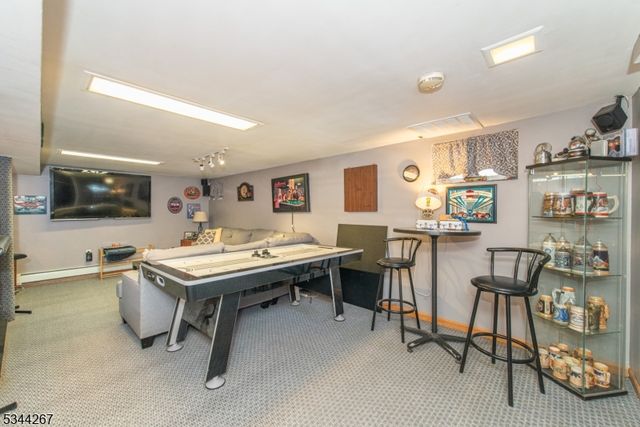 18 Johnson St, Clifton City, NJ 07014