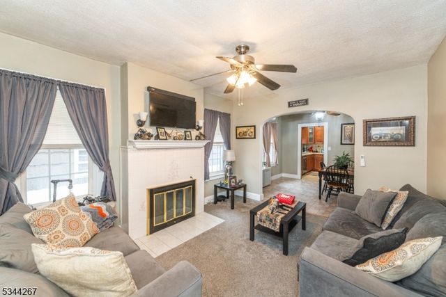 18 Johnson St, Clifton City, NJ 07014