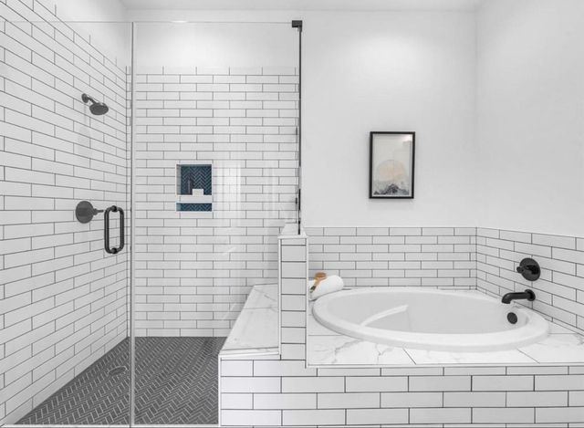 5910 Val Verde St, Houston, TX 77057