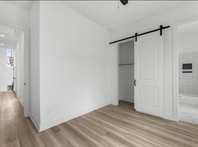 5910 Val Verde St, Houston, TX 77057