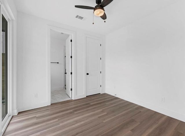 5910 Val Verde St, Houston, TX 77057