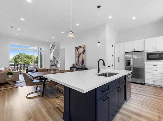 5910 Val Verde St, Houston, TX 77057