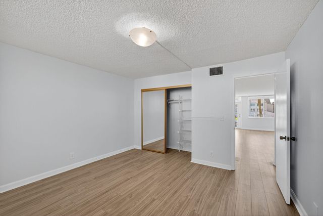 104 Paradise Harbour Boulevard 203, North Palm Beach, FL 33408