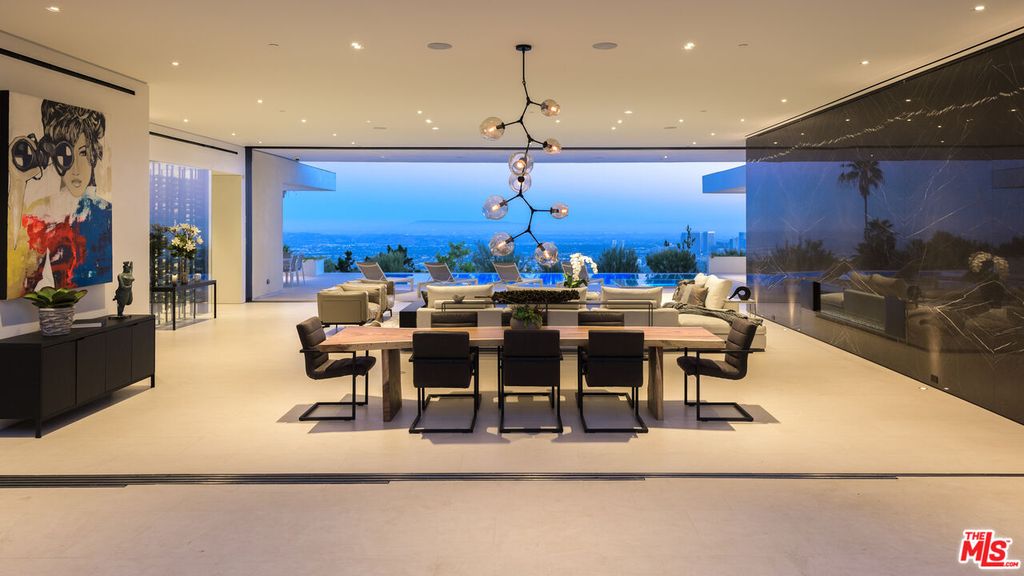Image 1 of property listing at 1535 Carla RDG, Beverly Hills, CA 90210