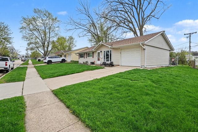 458 Berkshire Avenue, Romeoville, IL 60446