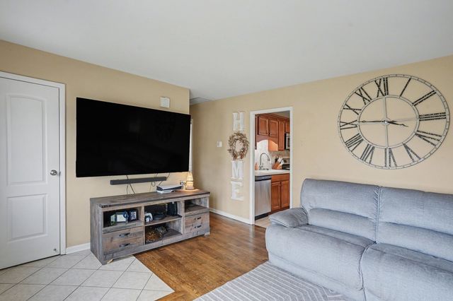 458 Berkshire Avenue, Romeoville, IL 60446