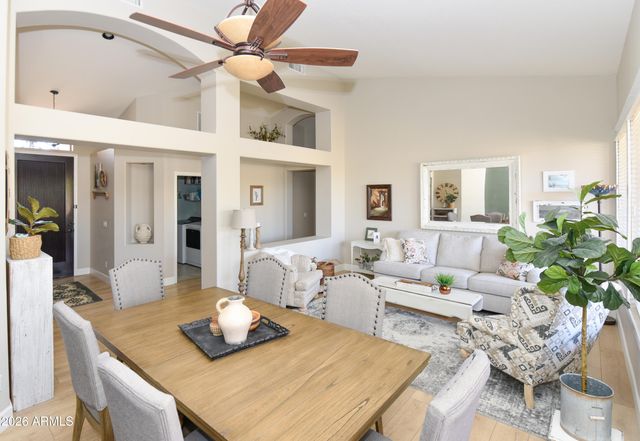 362 E HORSESHOE Avenue, Gilbert, AZ 85296