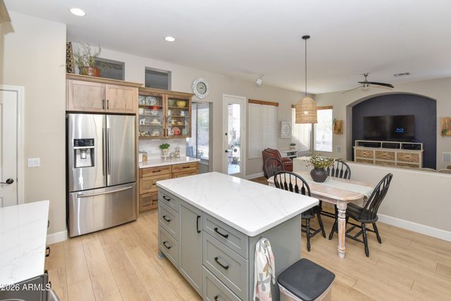 362 E HORSESHOE Avenue, Gilbert, AZ 85296