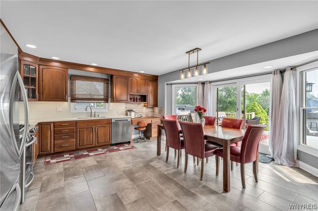 3921 Wildwing Drive, Wheatfield, NY 14120