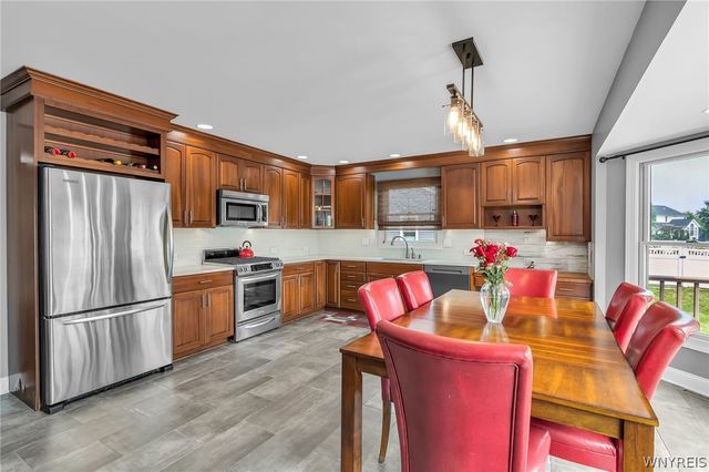 3921 Wildwing Drive, Wheatfield, NY 14120