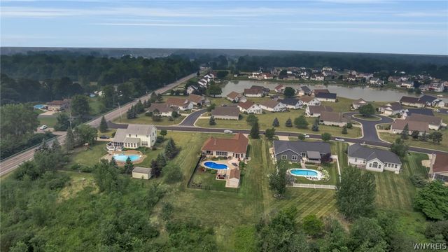 3921 Wildwing Drive, Wheatfield, NY 14120