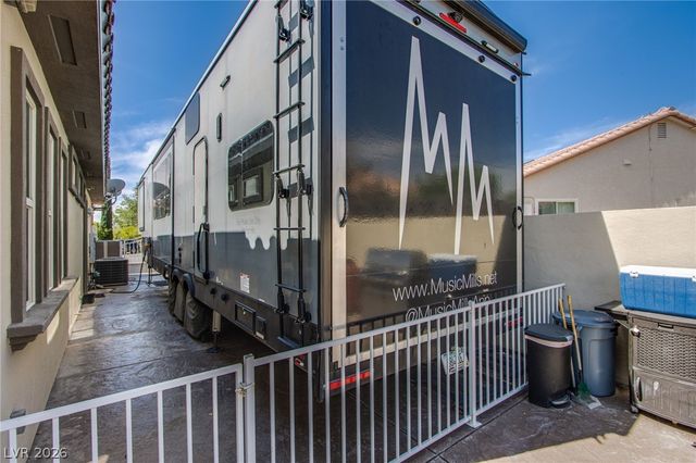 8965 South Tenaya Way, Las Vegas, NV 89113