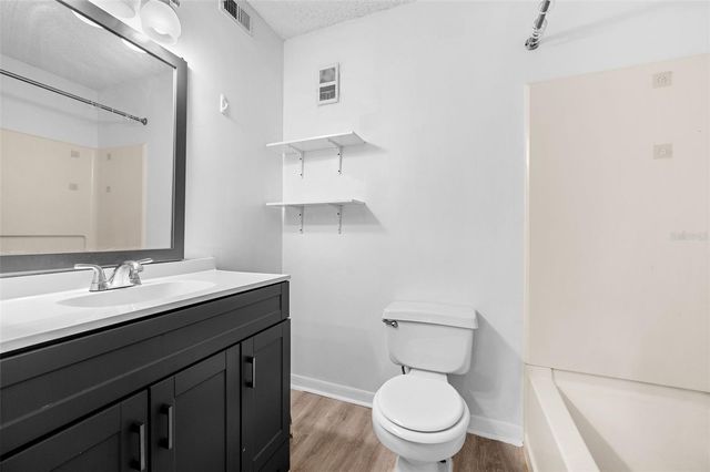 3921 SW 34TH STREET 208, Gainesville, FL 32608