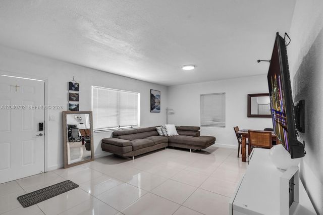 801 NW 17th Court, Miami, FL 33125