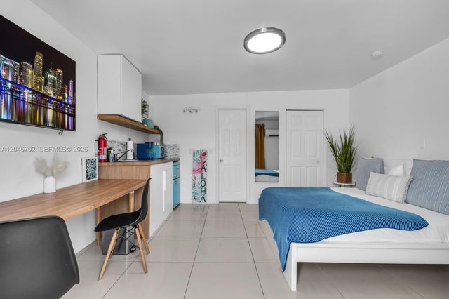 801 NW 17th Court, Miami, FL 33125
