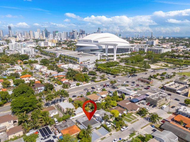 801 NW 17th Court, Miami, FL 33125