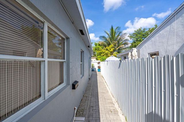 801 NW 17th Court, Miami, FL 33125